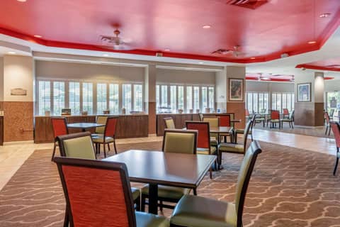 Comfort Suites Maingate East — photo 7