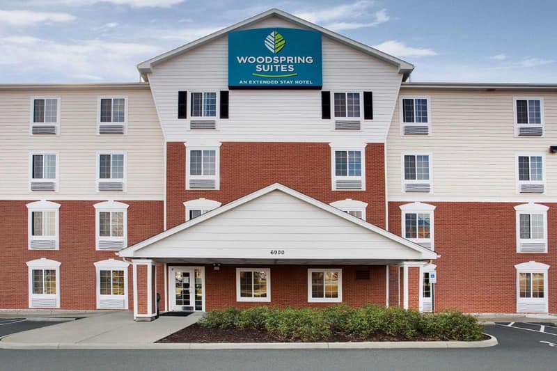 WoodSpring Suites Richmond West I-64 — building