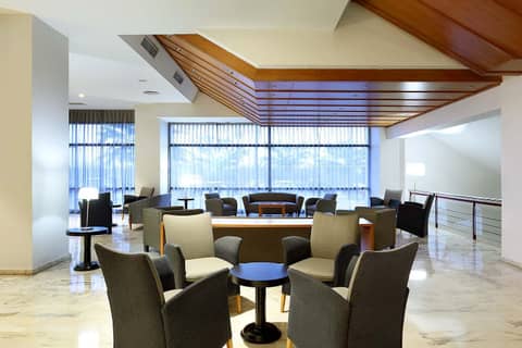 Exe Isla Cartuja — lounge