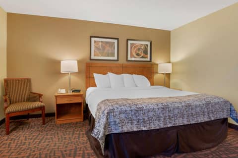 Best Western Louisville East Inn & Suites — photo 2
