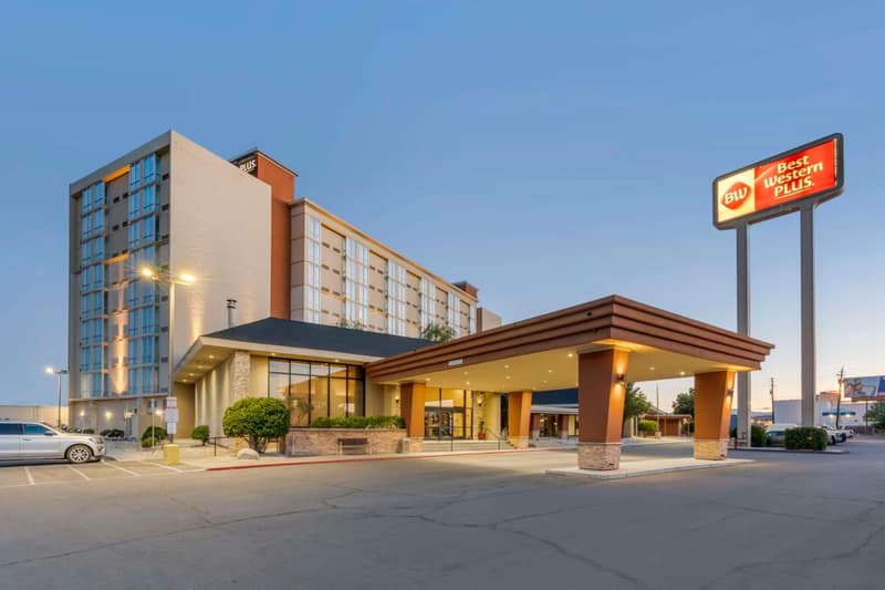 Best Western Plus Sparks-Reno Hotel — building