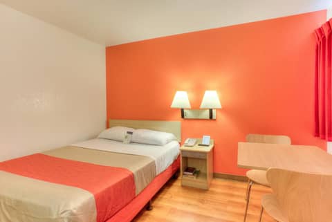 Motel 6-Tigard, OR - Portland South - Lake Oswego — photo 5