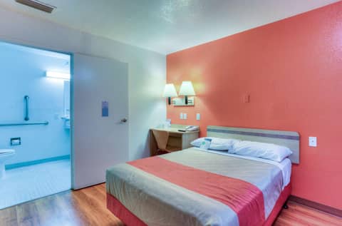Motel 6-Tigard, OR - Portland South - Lake Oswego — photo 7
