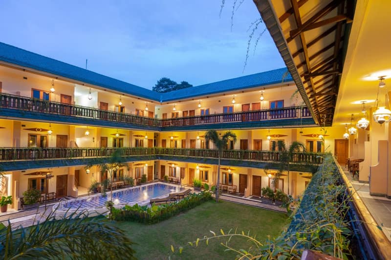 Diana Hotel Jogja — building