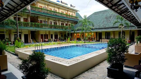 Diana Hotel Jogja — photo 2