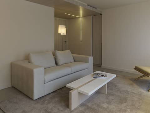 Hôtel de Nell — hotel room