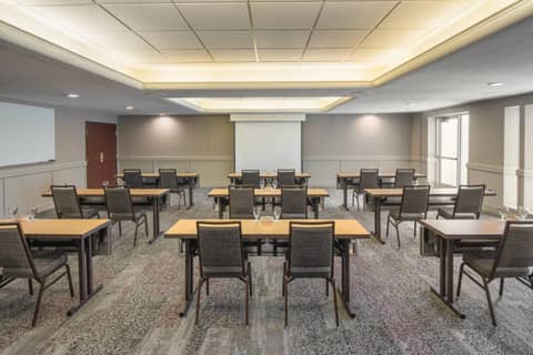 Courtyard by Marriott Portland North — photo 8