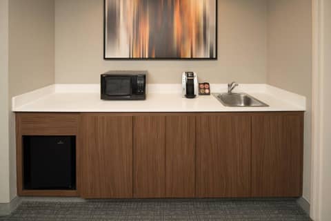 Courtyard by Marriott Portland North — photo 9