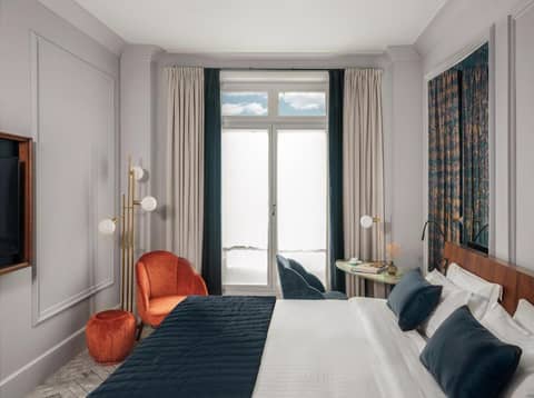 M Social Hotel Paris — hotel room