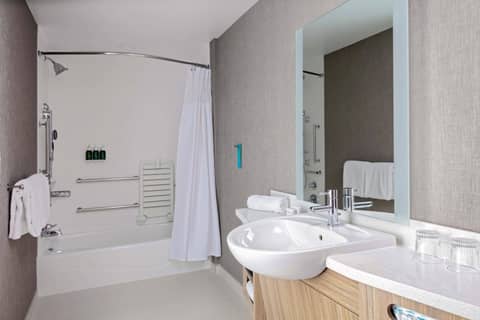 SpringHill Suites by Marriott Kansas City Plaza — photo 2