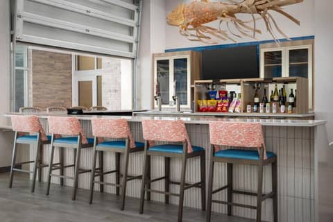 Hampton Inn & Suites Naples South — photo 3