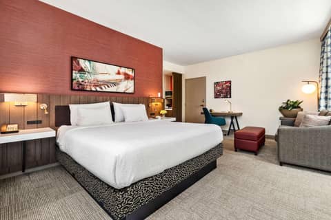 Hilton Garden Inn New Orleans French Quarter/CBD — hotel room