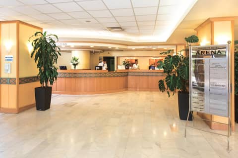 Danubius Hotel Arena — photo 2