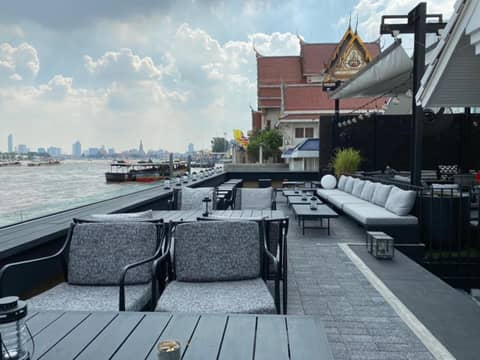 Theatre Residence — roof