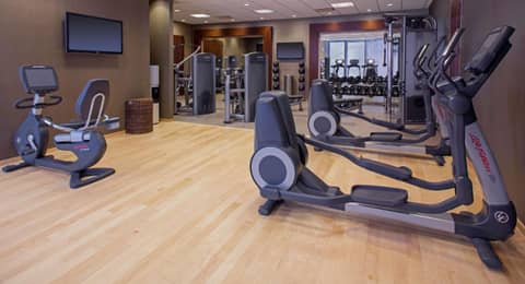Hyatt Regency Louisville — activities & amenities
