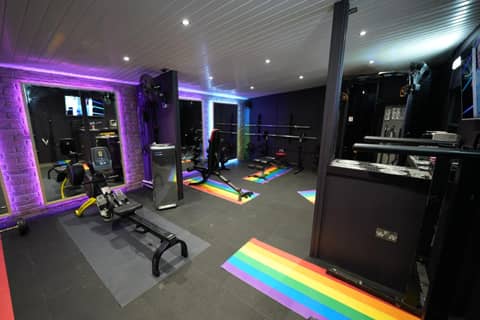 Revolver Glasgow — activities & amenities