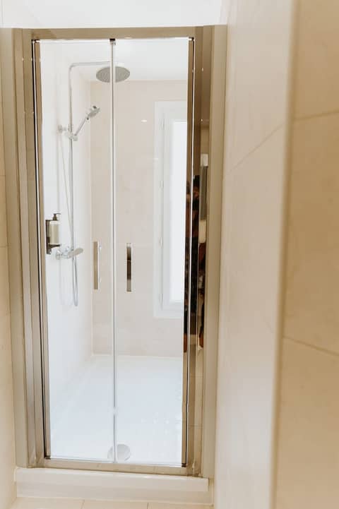 Palm Boutique Hôtel Nice — bathroom