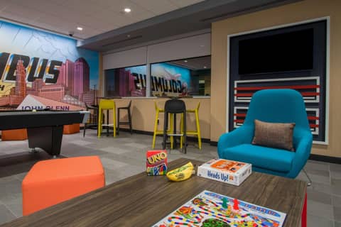 Tru By Hilton Columbus Airport — photo 9