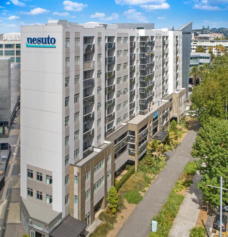 Oaks Auckland Hotel — building
