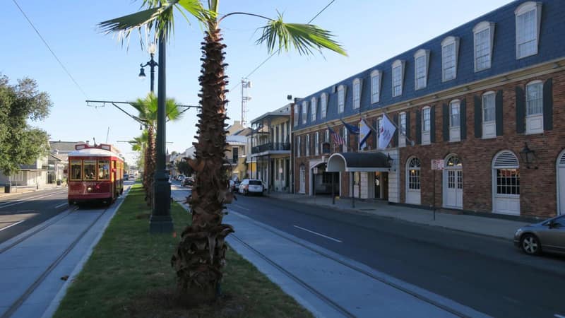 Best Western Plus French Quarter Courtyard Hotel — building