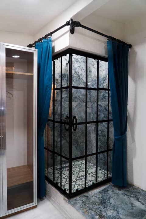 The Havana Residence — bathroom
