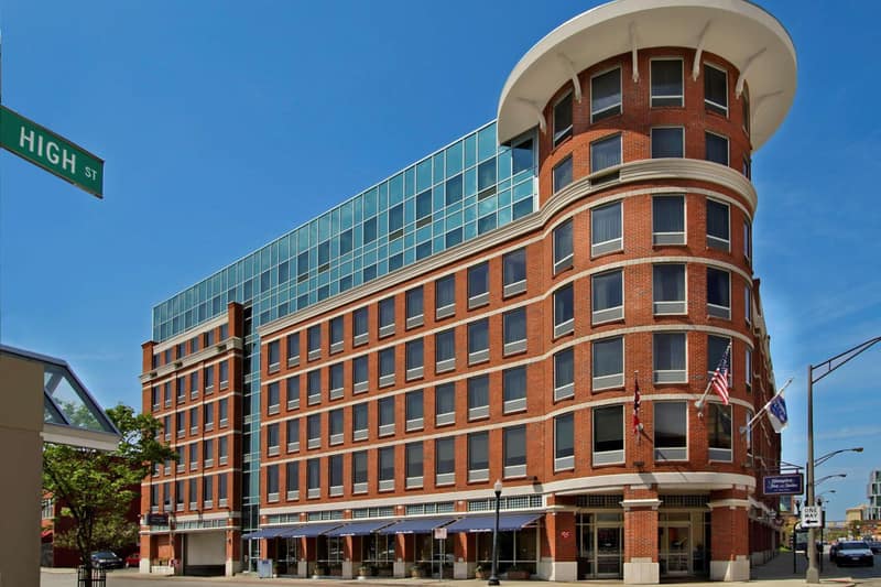 Hampton Inn & Suites Columbus-Downtown, Ohio — building