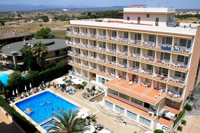 Hotel Don Miguel Playa — building