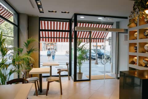 The Little Corner B&B — recepcion & lobby