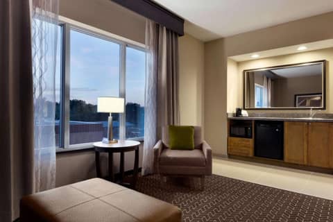 Hampton Inn and Suites Clayton/St. Louis-Galleria Area — photo 9