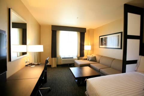Holiday Inn Express & Suites Anaheim Resort Area by IHG — photo 3