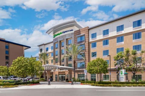 Holiday Inn Express & Suites Anaheim Resort Area by IHG — photo 8