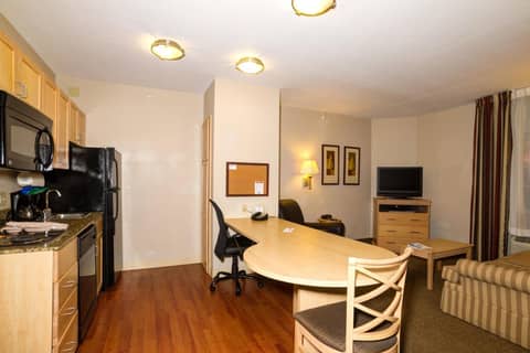 Candlewood Suites Fort Myers Interstate 75 by IHG — photo 3