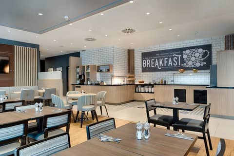 Premier Inn Frankfurt Westend — photo 7