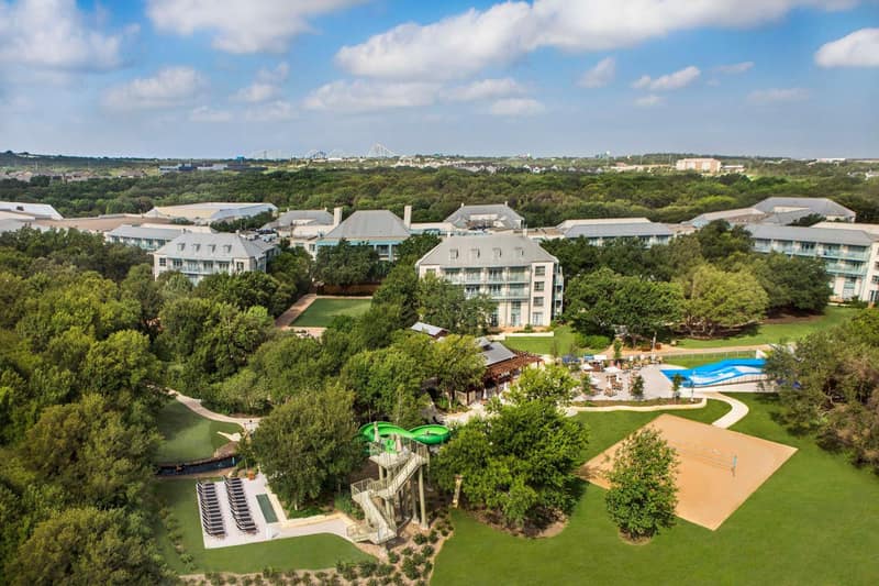 Hyatt Regency Hill Country Resort and Villas — building