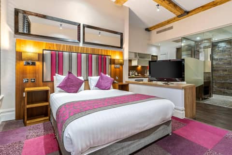 Roomzzz Manchester City — photo 4