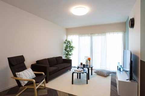 The Metropolitan — hotel room