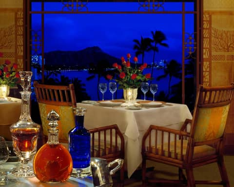 Halekulani - NO RESORT FEE — photo 6