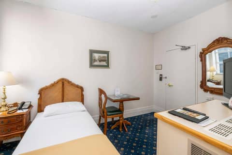 Castlereagh Boutique Hotel an Ascend Collection Hotel — hotel room