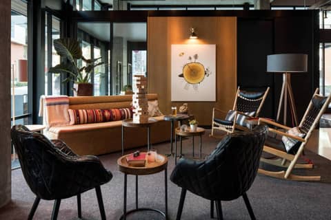 MOXY Seattle Downtown — photo 2