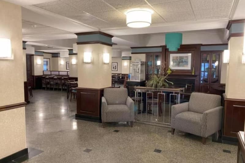 EVEN Hotel Detroit North - Troy by IHG — recepcion & lobby
