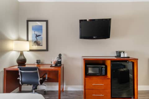 Comfort Suites West Jacksonville — photo 2