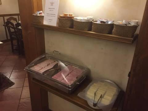 Hotel Mario's — dining