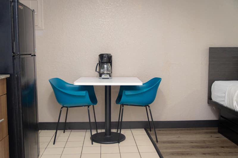 Studio 6 Extended Stay - West Palm Beach, FL — dining