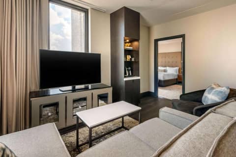 Cambria Hotel Houston Downtown Convention Center — photo 2