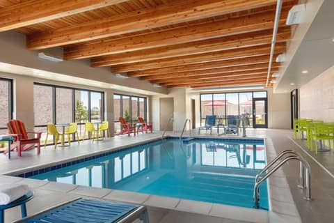 Home2 Suites By Hilton Milwaukee West — photo 8