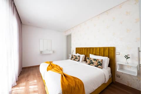 Family Aparthotel — hotel room