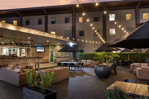 Novotel Auckland Ellerslie — lounge