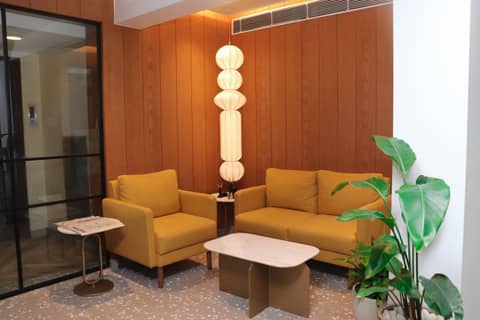 Hotel Bawa Suites Bandra — lounge