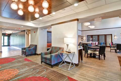 Hampton Inn & Suites Detroit/Troy — photo 5