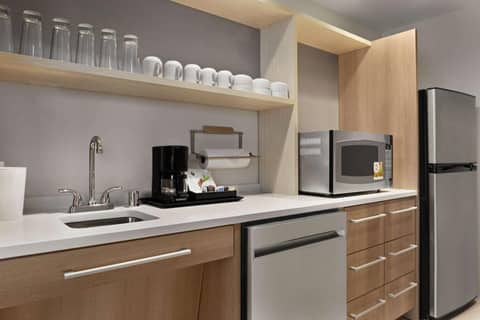 Home2 Suites By Hilton Brooklyn Park Minneapolis — photo 4